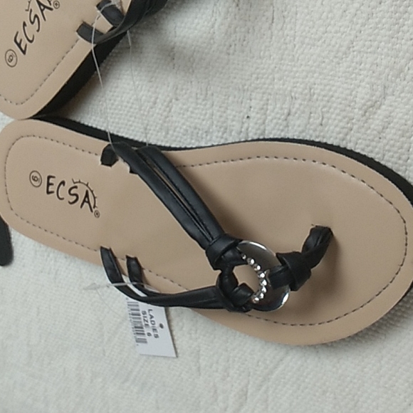 Ecsa Women's Flip Flops Size 6 Tan & Black with Rhinestones at the toes. Cute - Picture 6 of 10